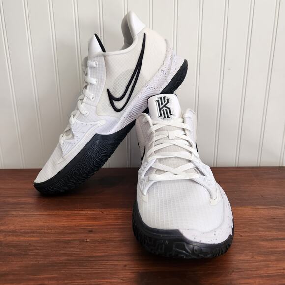Nike Size 16M/17.5W Kyrie 4 TB Low‎ White New - Picture 1 of 12